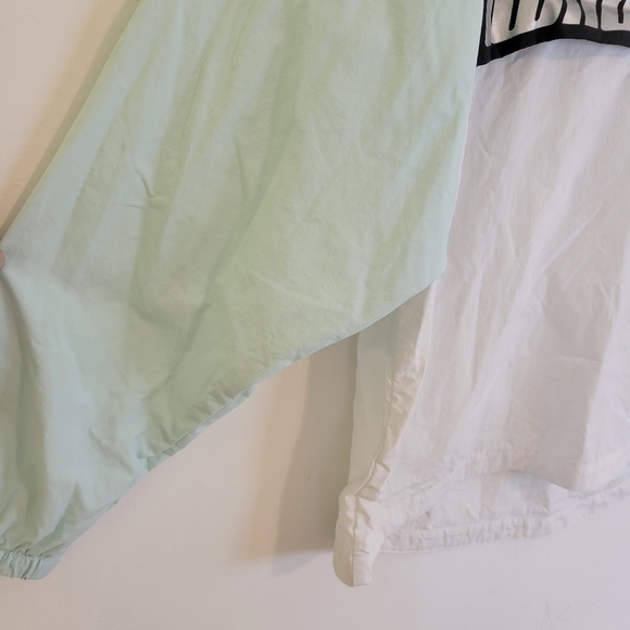 Puma White Mint Teal Windbreaker Pullover Jacket Sporty XS - Picture 5 of 9